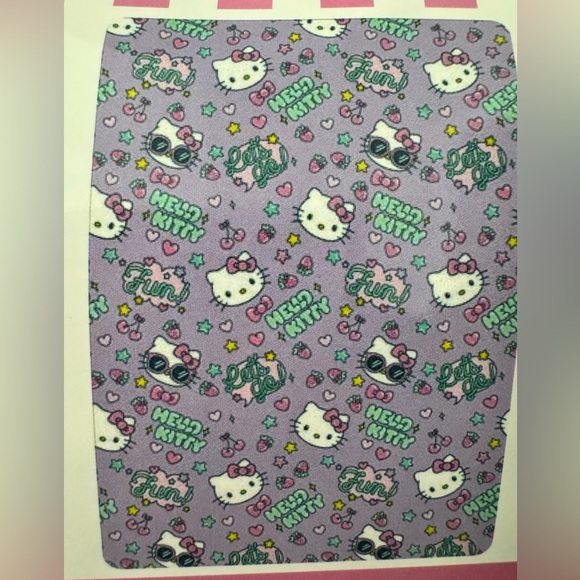 Hello Kitty Blanket💜 - Picture 2 of 3